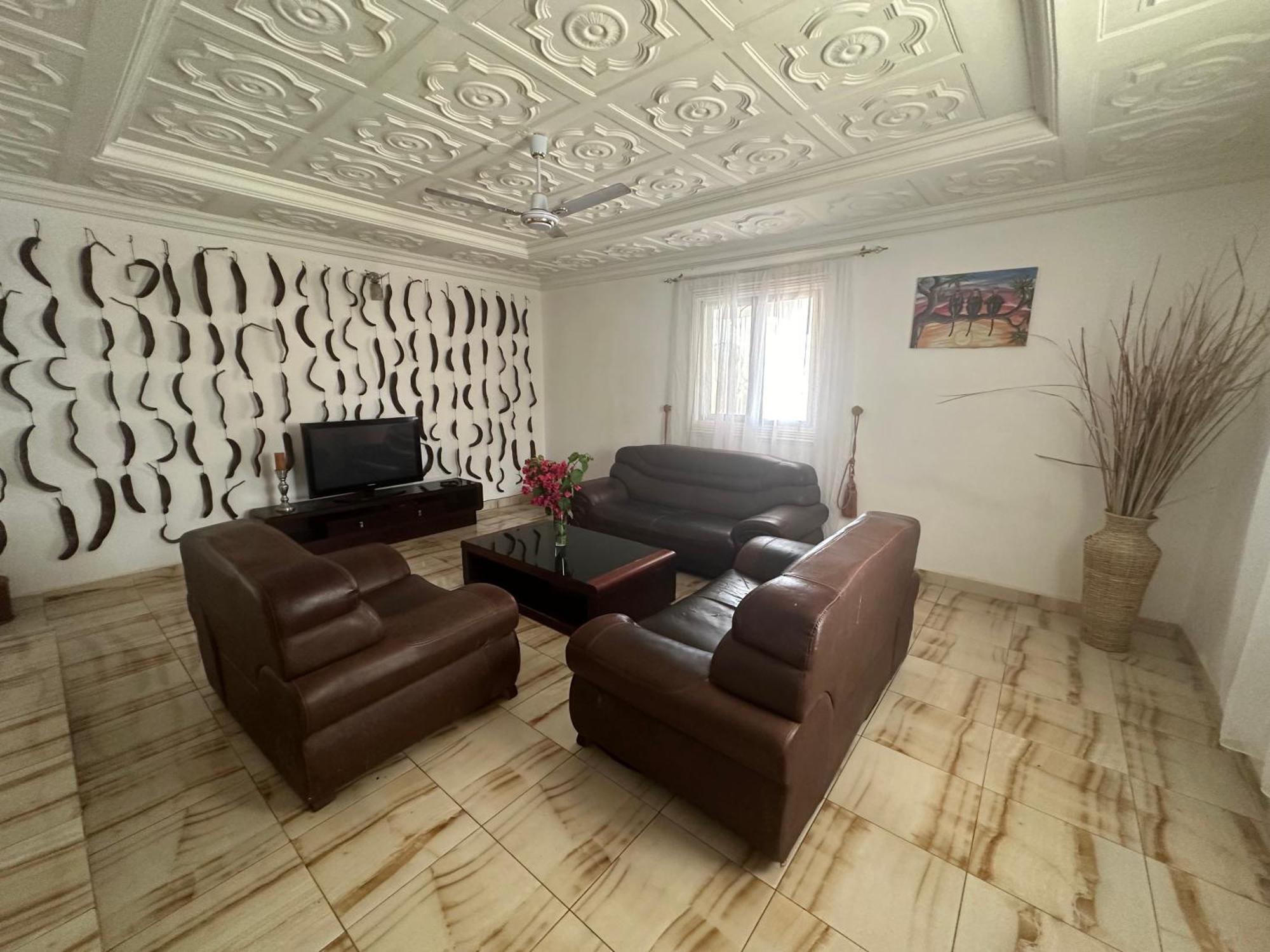 Fhs Foundation House Bijilo ภายนอก รูปภาพ